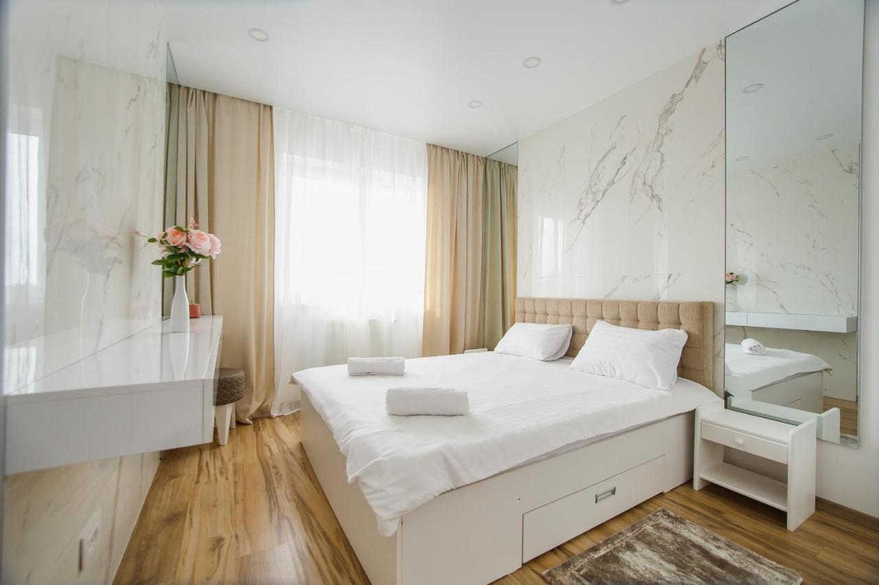 Elegant & Spacious - Central Apartment Oradea Bagian luar foto