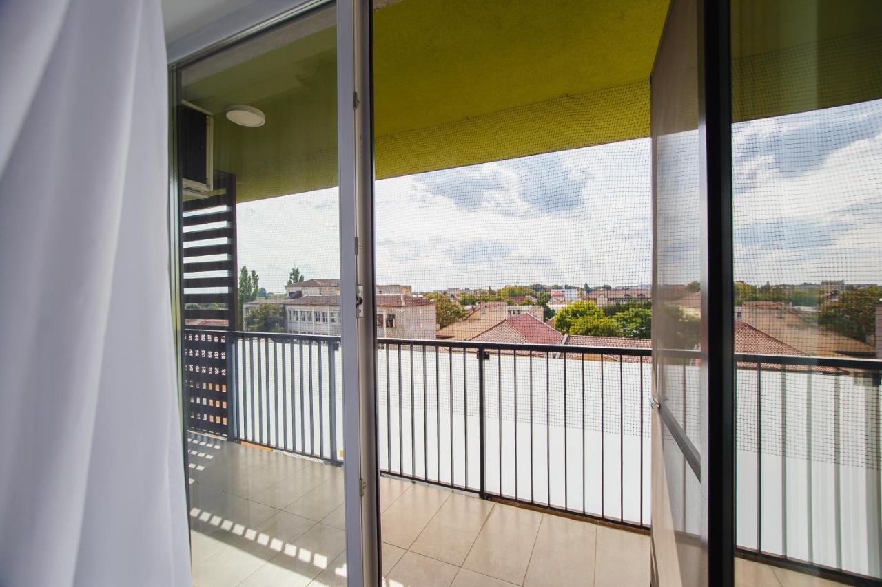 Elegant & Spacious - Central Apartment Oradea Bagian luar foto